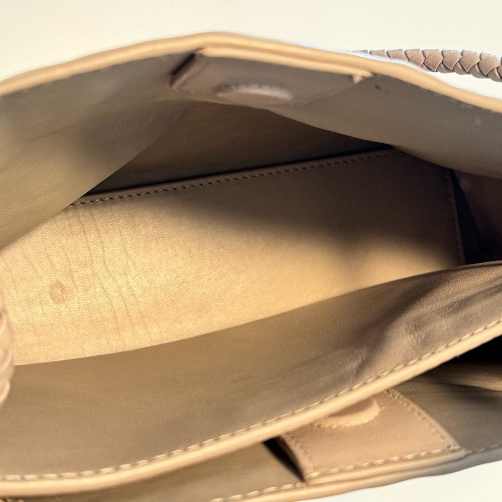 Quince Italian Leather Hand Woven Satchel in Taupe - Picture 11 of 12